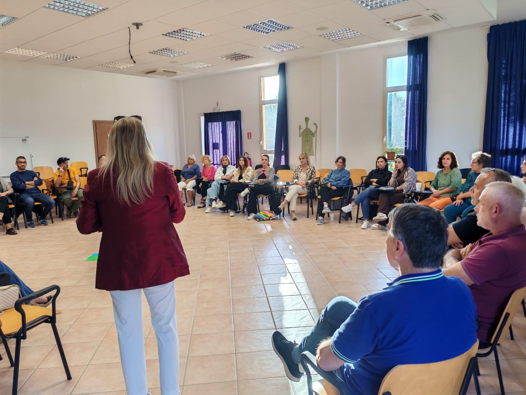 Crescere adolescenti, crescere comunità.